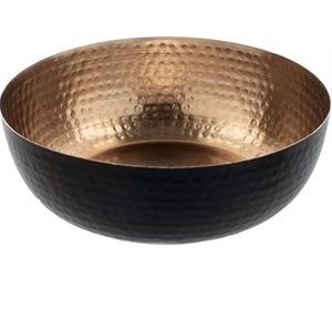 Bol de service tendance pour la décoration de table, forme arrondie, qualité supérieure, en métal doré, fournisseur indien. - Product Image 6