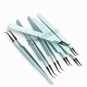 Pince à épiler pour extensions de cils RMI 45 degrés, pointe en plasma noire et acier inoxydable bleu avec revêtement poudré, poignée diamantée. - Product Image 5