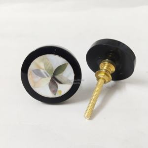 Bouton de tiroir en résine noire moderne fait à la main avec incrustation de nacre poignée de tiroir en acrylique réglable pour commode et placard - Product Image 1