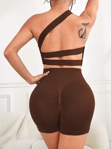 Conjunto Deportivo de 2 Piezas para Mujer: Sujetador Deportivo de Un Hombro con Abertura y Shorts de Ciclismo de Cintura Alta con Efecto Scrunch Butt y Compresión para Gimnasio - Product Image 6