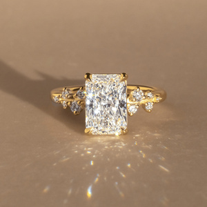 Anillo de Compromiso con Diamante Cultivado en Laboratorio Certificado por IGI, Corte Esmeralda de 1-5 Quilates, Diseño Floral Vintage, Oro Amarillo de 18K, 14K, 10K, Plata 925 - Product Image 2