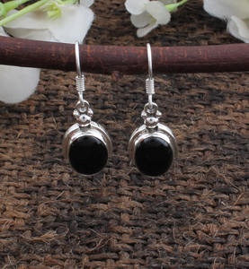 ต่างหูออนิกซ์สีดำธรรมชาติ เงินแท้ 925 ต่างหูแบบห้อยสไตล์วินเทจ พลอยรูปไข่แท้ งานวิคตอเรียนสุดหรู สำหรับงานแต่งงานและงานปาร์ตี้ - Product Image 4