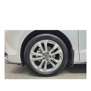 Toyota Sienna 2.5 Híbrida 2WD 2023, 12,363 km, Asientos de Cuero, Cámara Trasera, Volante a la Izquierda - Product Image 5