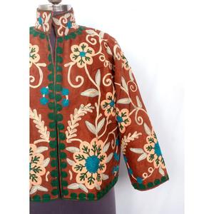Chaqueta Cotrise Étnica Bordada al por Mayor para Mujer, Abrigo de Otoño/Invierno, Diseño Tradicional Premium, Algodón Transpirable Ecológico - Product Image 2