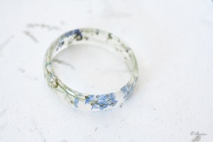 Brazalete de resina con diseño de olvido de mis encontros - Brazalete botánico floral - Brazalete tipo cuff - Product Image 3