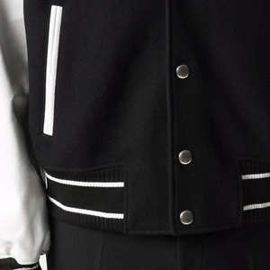 Chaqueta Varsity de Alta Calidad para Hombre con Parches Bordados, Chaqueta Bomber Varsity para Hombre con Cuerpo de Lana y Mangas de Cuero - Product Image 5