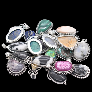Collier tendance en argent plaqué 925 avec pendentif en résine colorée surdimensionné, style chunky, idéal pour les festivals (100-1000 pièces) - Product Image 5
