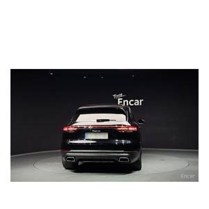 Porsche Cayenne 3.0 2024 con Caja de Cambios Automática, 44,489 km, Asientos de Cuero, Cámara Trasera, Volante a la Izquierda - Product Image 4