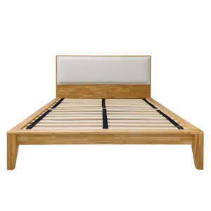 Cadre de lit plateforme en bois d'hévéa avec menuiserie japonaise, taille et couleur personnalisées, lit en bois massif OEM/ODM Vietnam - Product Image 2