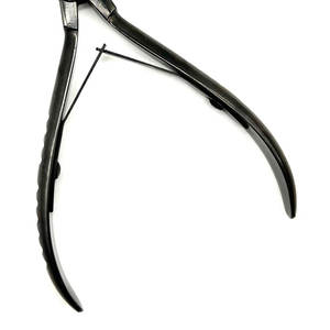 Kit de Pinzas para Extensiones de Cabello de Acero Inoxidable de Grado Quirúrgico Ariston International, Alta Demanda, Bajo MOQ para Uso Comercial - Product Image 4