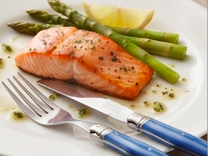 Ensemble de couverts modernes en acier inoxydable à tête argentée avec poignée bleue élégante pour salle à manger, cuisine, restaurant et table de mariage - Product Image 6
