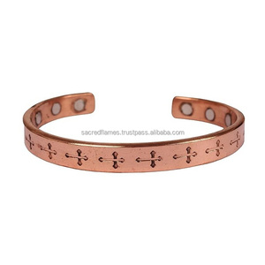 Brazalete Magnético de Cobre Puro con Cruz Grabada, Personalizado OEM, Bioenergético, para Hombres y Mujeres, Directo de Fábrica - Product Image 2