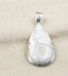 Colgante de Cabujón de Ágata Natural de Botswana en Plata de Ley 925 con Baño de Oro Rosa y Oro Amarillo, Joyería Boho Hecha a Mano, Regalo - Product Image 5