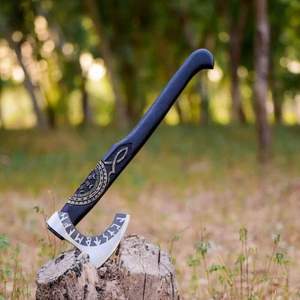 Hache à manche en bois, faite à la main, personnalisée, de qualité industrielle, en acier à haute teneur en carbone, style tomahawk, accessoires de cuisine inspirés de la culture viking - Product Image 4