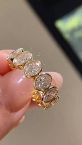 Bague éternelle en moissanite taille ovale, argent 925 plaqué or, bijou original pour cadeau de mariage ou d'anniversaire - Product Image 5