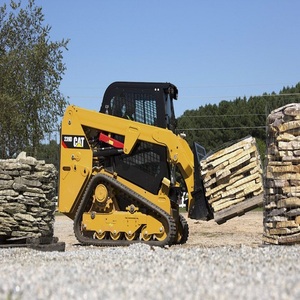 Chargeuse compacte sur pneus Cat de pointe avec système moteur puissant disponible à prix de gros pour chantiers professionnels - Product Image 1