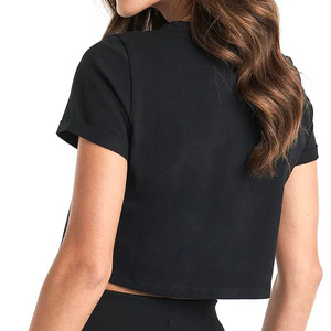 Camiseta corta de algodón para mujer, ropa de estilo de vida diseñada para un uso diario elegante y cómodo. Camiseta corta para mujer. - Product Image 6
