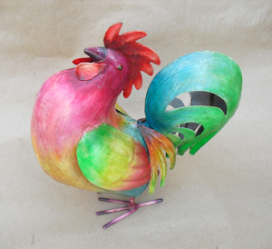 Escultura de Gallo de Metal Moderna Hecha a Mano, Multicolor, de Alta Calidad, con Acabado en Polvo, Ideal para Decoración - Product Image 4