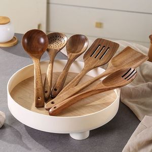 Juego de Cucharas de Cocina de Madera para Bodas, 4 Piezas, Superficie de Teca Lisa como un Espejo, Agarre Suave, Ecológico, Antiadherente, Apto para Lavavajillas y Microondas - Product Image 4