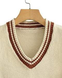 Chaleco de punto sin mangas para hombre con cuello de rayas en contraste, suave y cálido, estilo clásico, suéter de cricket en venta. - Product Image 4