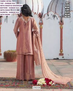 Traje de Fiesta Largo de Seda Shimar Tradicional Color Durazno Bandhani para Bodas - Product Image 2