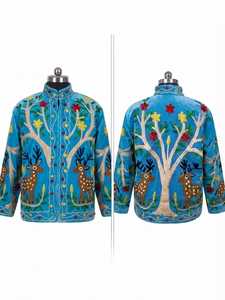 Chaqueta Suzani Azul Cielo para Mujer con Bordado Floral, Estilo Boho Chic, Prenda Exterior Étnica, Inspiración Vintage, Abrigo Artesanal - Product Image 3