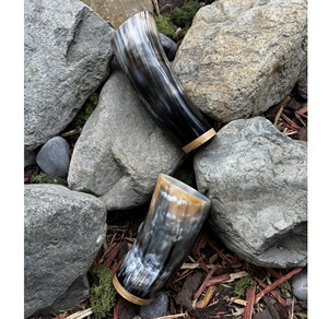 Gobelet en corne artisanal de haute qualité, style Viking, pour l'eau et le vin, par Royal Natural Craft - Product Image 5