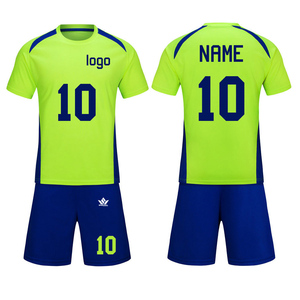 Conjunto de Camiseta y Pantalones Cortos de Fútbol Sublimados Rojos Personalizados para Hombre, con Cuello en V, Manga Corta, Absorción de Humedad, Estampado Frontal del Equipo y Cordón Ajustable - Product Image 6