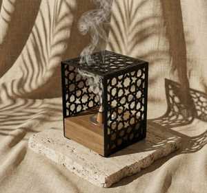 Quemador de Bakhoor Hexagonal Contemporáneo de Madera con Incrustaciones de Resina Verde, Porta Incienso Árabe Minimalista, Mabkhara Moderna para el Hogar - Product Image 6