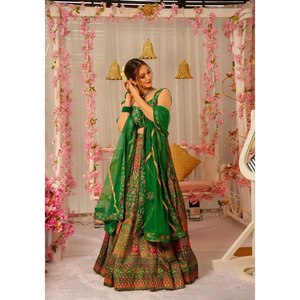 Belle impression numérique Lehenga Choli pour les fêtes vêtements indiens et pakistanais - Product Image 1