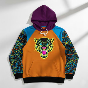 Sudadera con Capucha Estilo Cyberpunk para Hombre, con Estampado Neón en el Centro y Mangas con Diseño de Circuitos Electrónicos, Prenda Técnica de Alto Rendimiento - Product Image 5