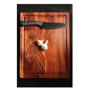 Tabla de Cortar de Madera Sostenible para Uso Diario con Superficie Lisa y Construcción Resistente y Duradera, Venta al por Mayor - Product Image 1