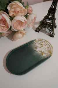 ถาดเสิร์ฟเรซิ่นทรงสี่เหลี่ยมผืนผ้า ดีไซน์มาตรฐาน ผิวเงา พร้อมหูจับ เป็นมิตรกับสิ่งแวดล้อม ใช้กับเครื่องล้างจานได้ เหมาะสำหรับงานแต่งงาน ตกแต่งบ้าน - Product Image 6