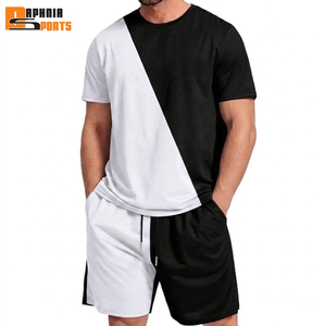 T-shirt en coton avec logo personnalisé et short en polyester bicolore, ensemble homme été 2 pièces de haute qualité, style streetwear décontracté - Product Image 1