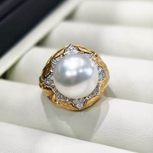 Vintage Rose Gold Freshwater Pearl Cocktail <b>Ring</b> with Round Moissanite Halo IGI Certified Rhodium Plated for Unisex - Product Image 3
