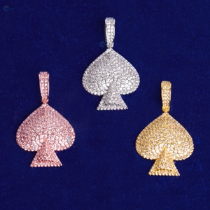 Colgante de Diamante Cultivado en Laboratorio Incoloro Estilo Rapero, Colgante Unisex con Diseño de As de Espadas, Colgante Hip Hop de Plata de Ley 925 - Product Image 1