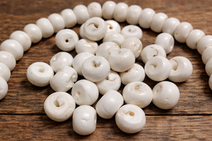 Cuentas de hueso talladas a mano, cuentas ecológicas para joyería, cuentas irregulares de color blanco crema, cuentas certificadas por terceros, hueso. - Product Image 5