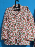 Dames Plus Size Tweedelig Biologisch Katoenen Pyjamaset met Fruitprint, V-hals, Lange Mouwen, Ecologisch, Zacht en Ademend Nachtkleding