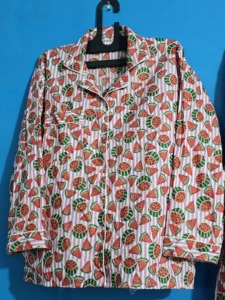 Ensemble de pyjama deux pièces pour femmes, taille plus, en coton biologique, imprimé fruits, col en V, manches longues, vêtements de nuit écologiques, doux et respirants - Product Image 4