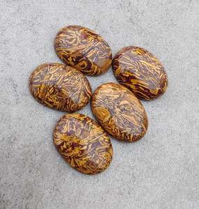 Cabujón de Jaspe Natural Mariah Ovalado con Base Plana, Piedra Suelta para Joyería, Manualidades y Coleccionismo - Product Image 1