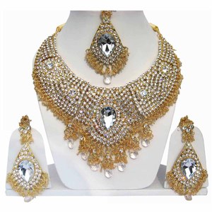 Gold Plated Crystal Jewelry Set Necklace Earrings Pear Cut Rhinestone Women's Wedding Bridal Classic Style - Product Image 3