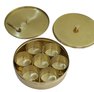 Boîte à épices en laiton avec double couvercle, nouveaux modèles design, très vendue, laiton poli miroir doré - Product Image 1