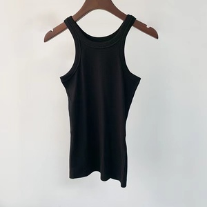 Débardeurs côtelés en gros pour femmes, débardeurs de sport en coton côtelé avec logo brodé personnalisé pour femmes - Product Image 3