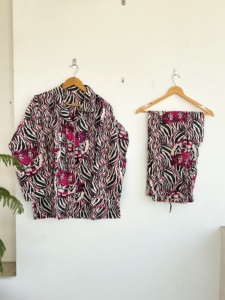 Conjunto de Pijama de Manga Larga con Estampado Animal, Cuello Camisero, 100% Algodón Tejido, Casual, Verano, Suave, Cierre de Botones - Product Image 3