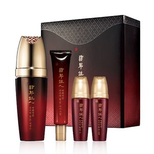 Esencia Coreana para el Cuidado de la Piel, Suero Herbal Tradicional K-Beauty con Camelia, Ginseng Rojo y Líquido de Abedul, 45 ml - Product Image 1