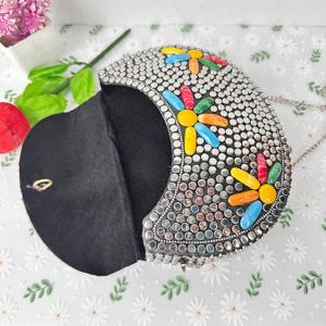 El mejor bolso de mano de Metal étnico hecho a mano para bodas, estilo de moda, cuentas doradas, caja de Metal multicolor, bordado de diamantes de imitación - Product Image 5