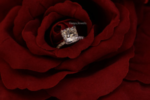Anillo de Compromiso con Diamante Cultivado en Laboratorio con Corte Princesa, Certificado por IGI, Oro Blanco Clásico para Mujer en Oro de 10K, 14K, 18K, Plata 925, 935 - Product Image 2