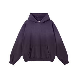 Sweat à capuche minimaliste délavé à l'acide, confectionné avec une finition teinte en pièce et une coupe décontractée à épaules tombantes pour un style contemporain et une touche urbaine. - Product Image 5