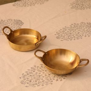 Traditional Brass Kadai with Black Iron Handles Handmade Brass Cooking Vessel for Indian Kitchen Wholesale Supplier - Product Image 6