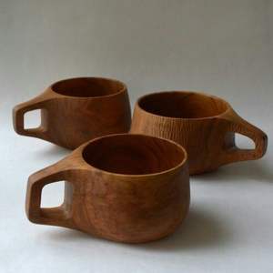 Tazas de madera de estilo rústico, perfectas para servir café, té y jugo en cocinas de estilo rústico inspiradas en la granja. - Product Image 3